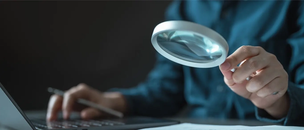 Une mission de contrôle indépendante et réglementée